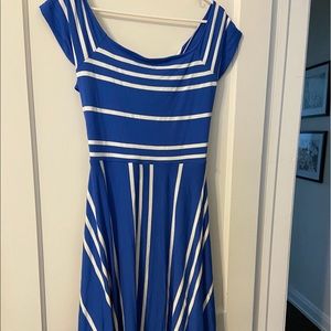 Fun flirty dress perfect for the spring/summer.
